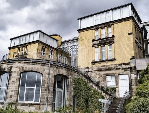 Das Foto zeigt die Außenansicht des Museums für Sepulkalkultur in Kassel.