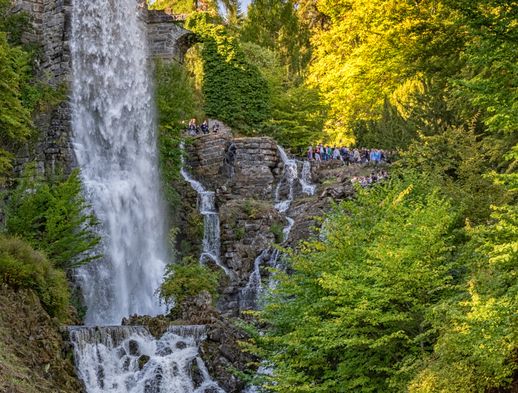 Das Aquädukt im Bergpark Wilhelmshöhe, über welches das Wasser während der Wasserspiele läuft.